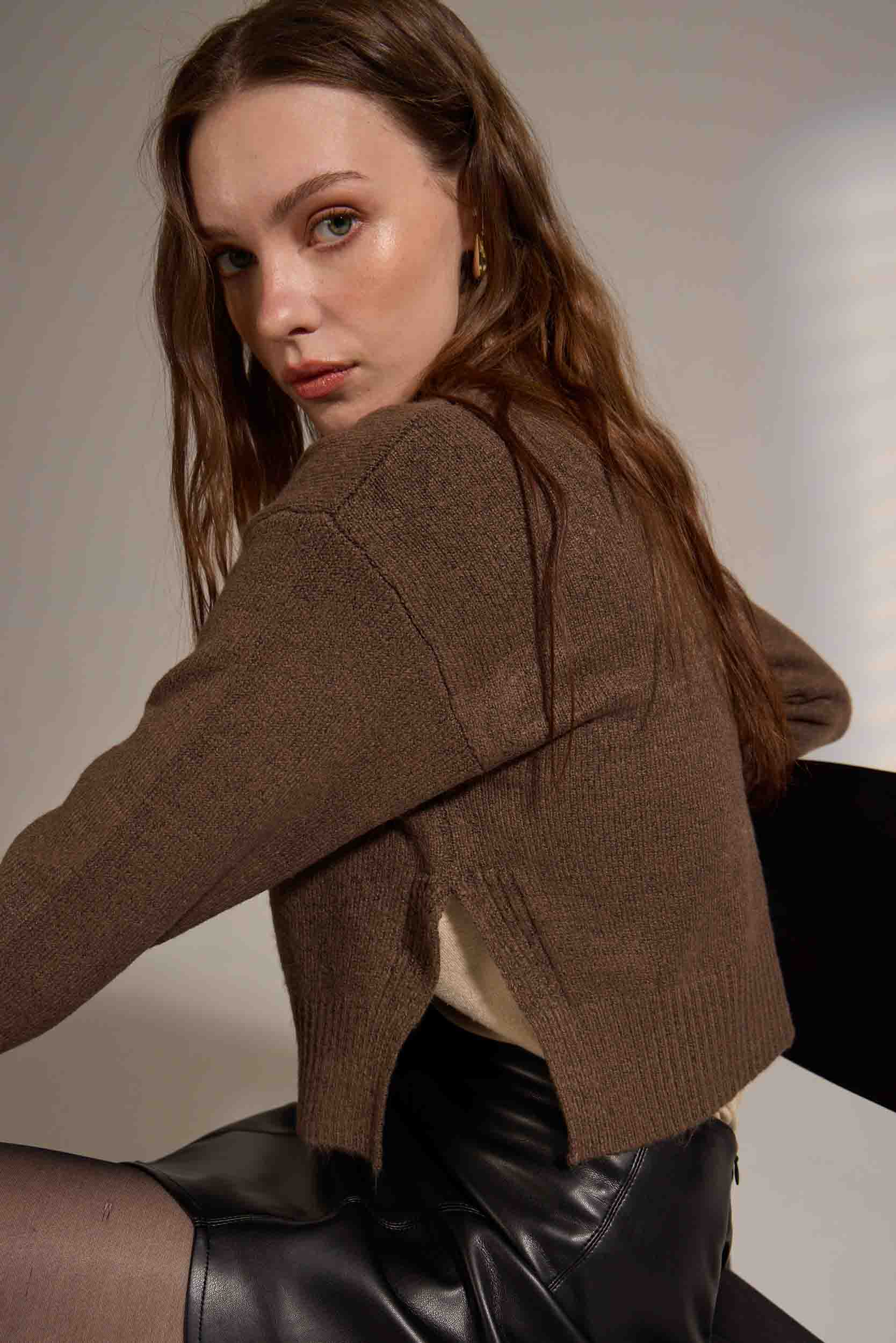 Deluc Teide Cardigan in Mocha