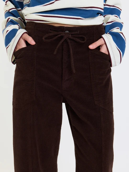 Daze Villa High Rise Drawstring Barrel Jean in Chocolate Cord
