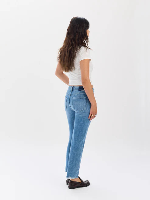 Daze Mid Rise Rebel Ankle Slim Straight in Real Deal