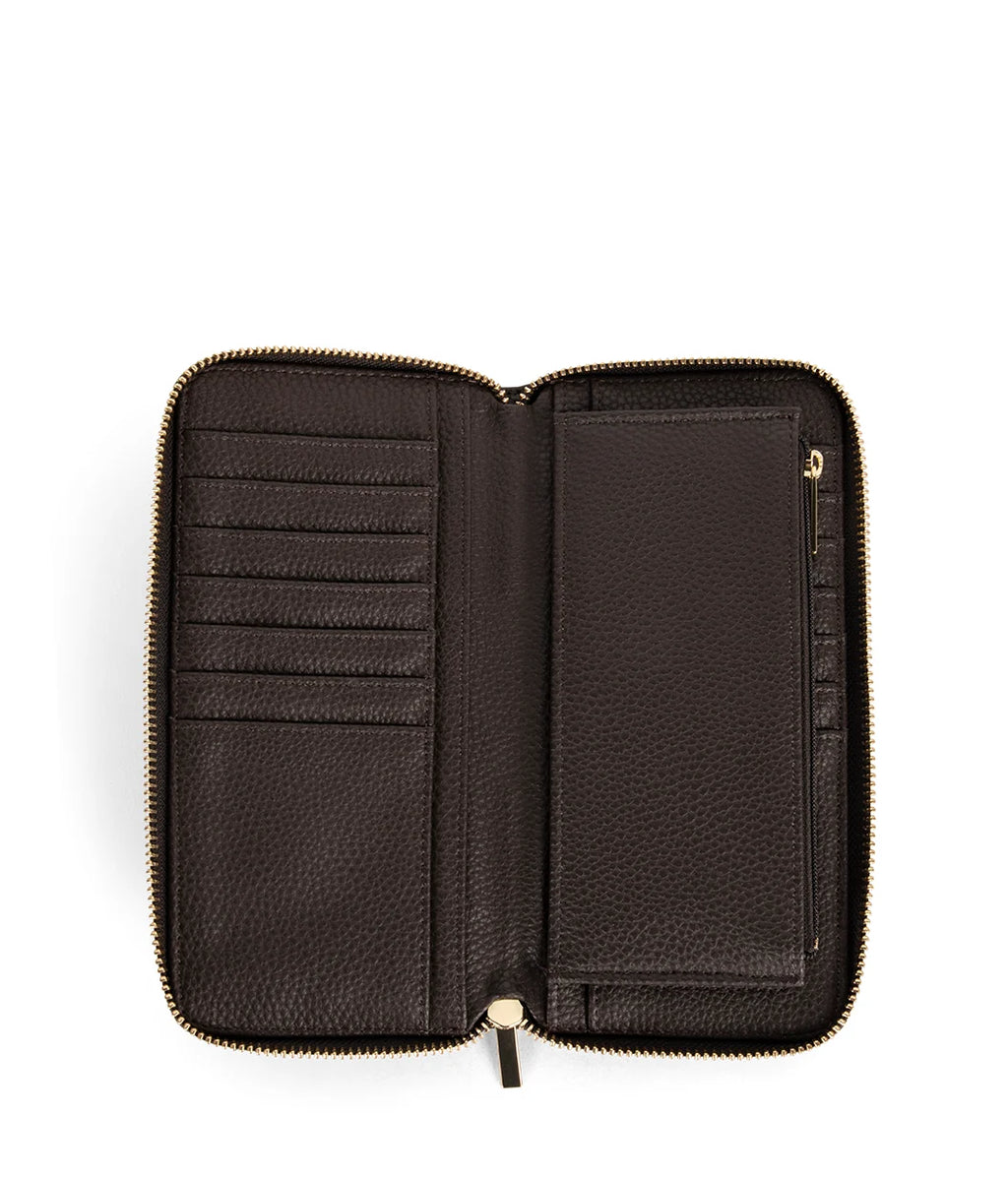 Matt & Nat Grain Wallet in Fudge