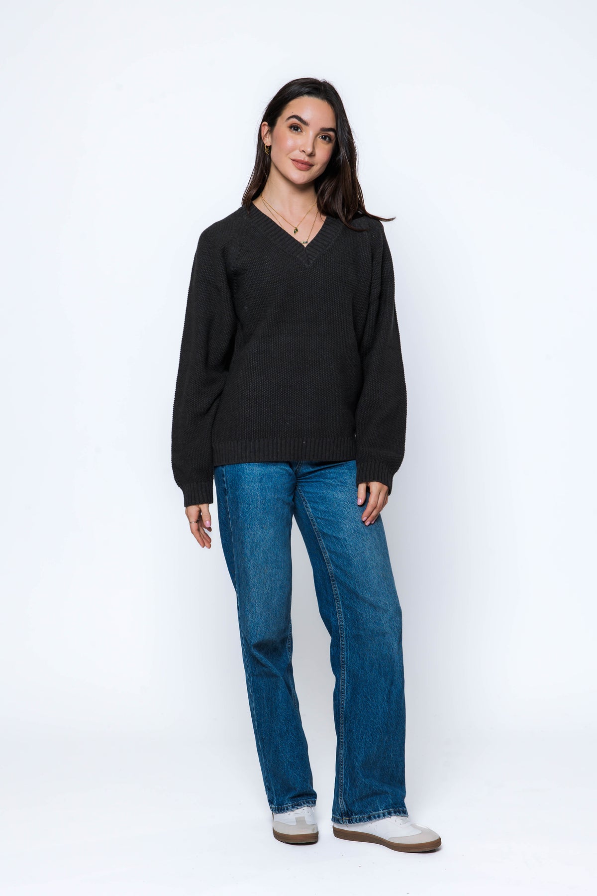 Orb Leandra Vee Neck Pullover In Black Marle