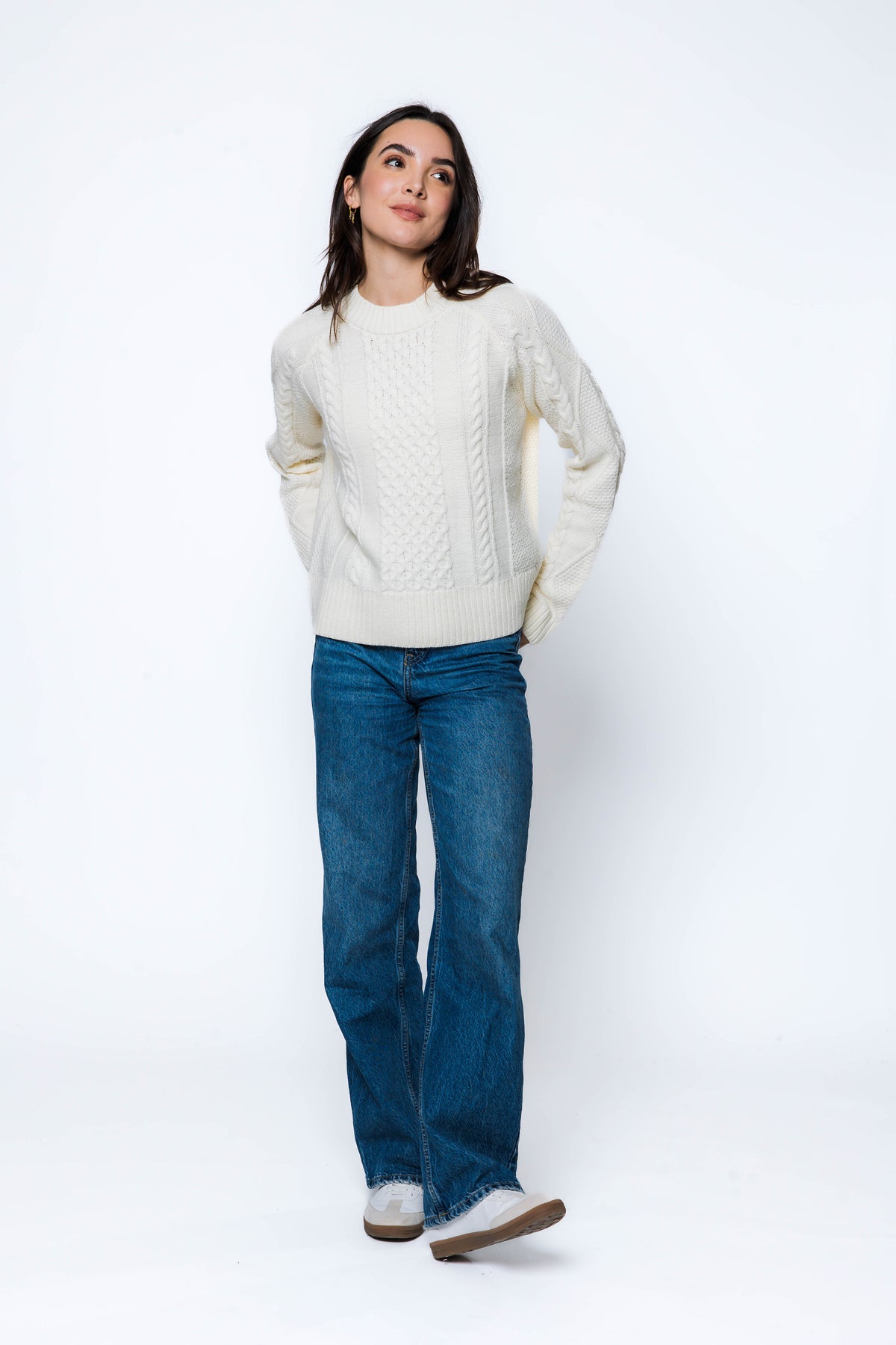 Orb Willa Cabled Raglan Pullover In Winter White