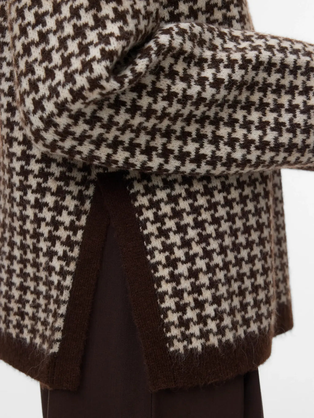 Vero Moda Como Sweater in Chocolate Torte / Birch